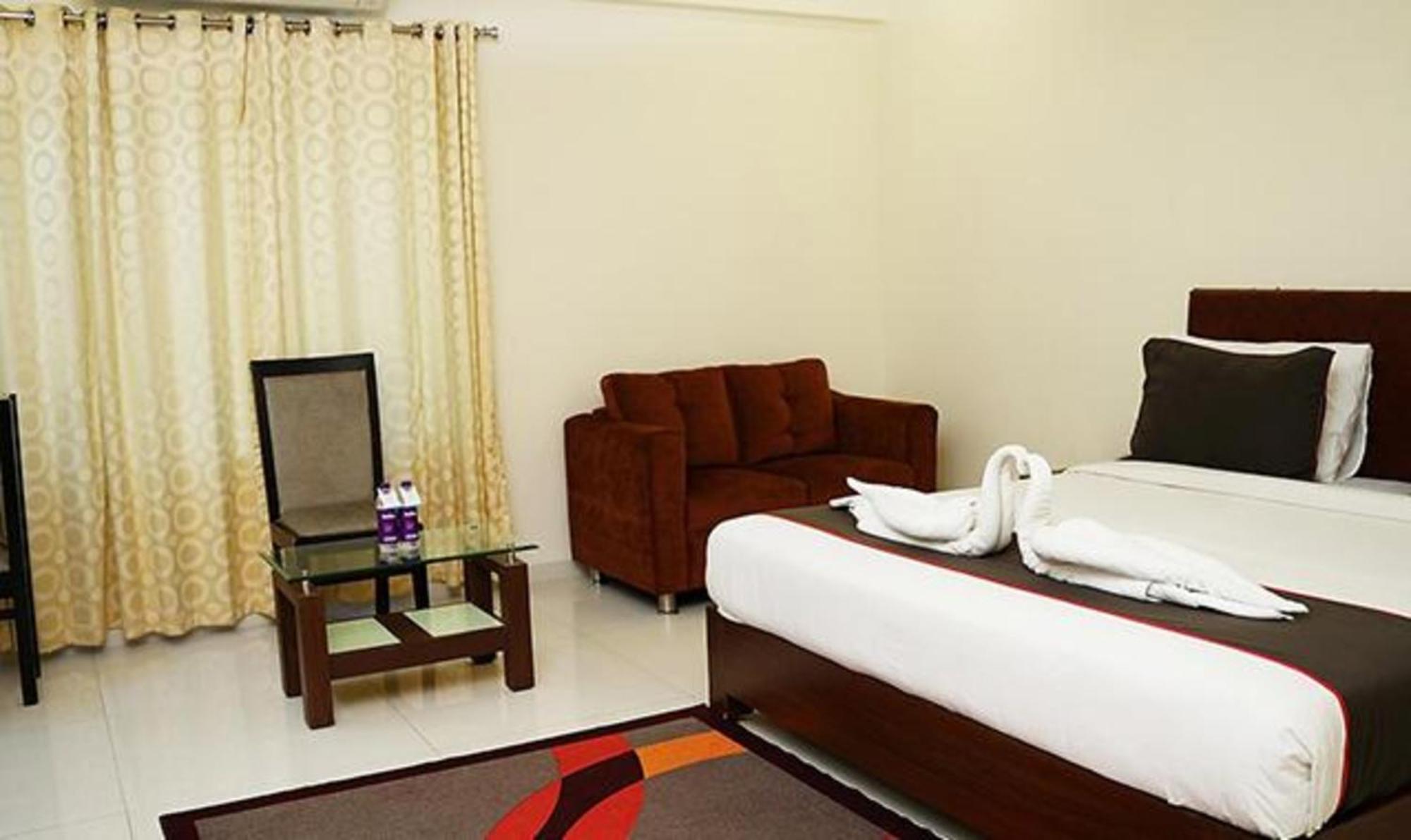 Capital O 16971 Hotel Lorven Visakhapatnam Esterno foto