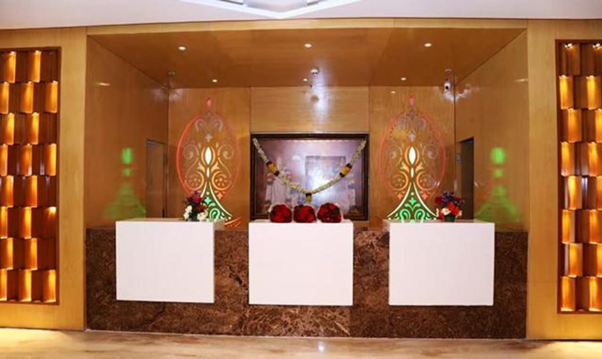 Capital O 16971 Hotel Lorven Visakhapatnam Esterno foto